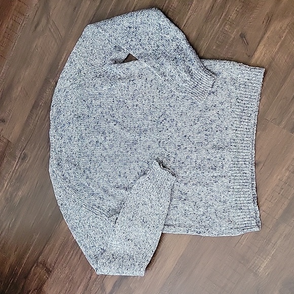 J McLaughlin sweater size XL - Picture 7 of 8